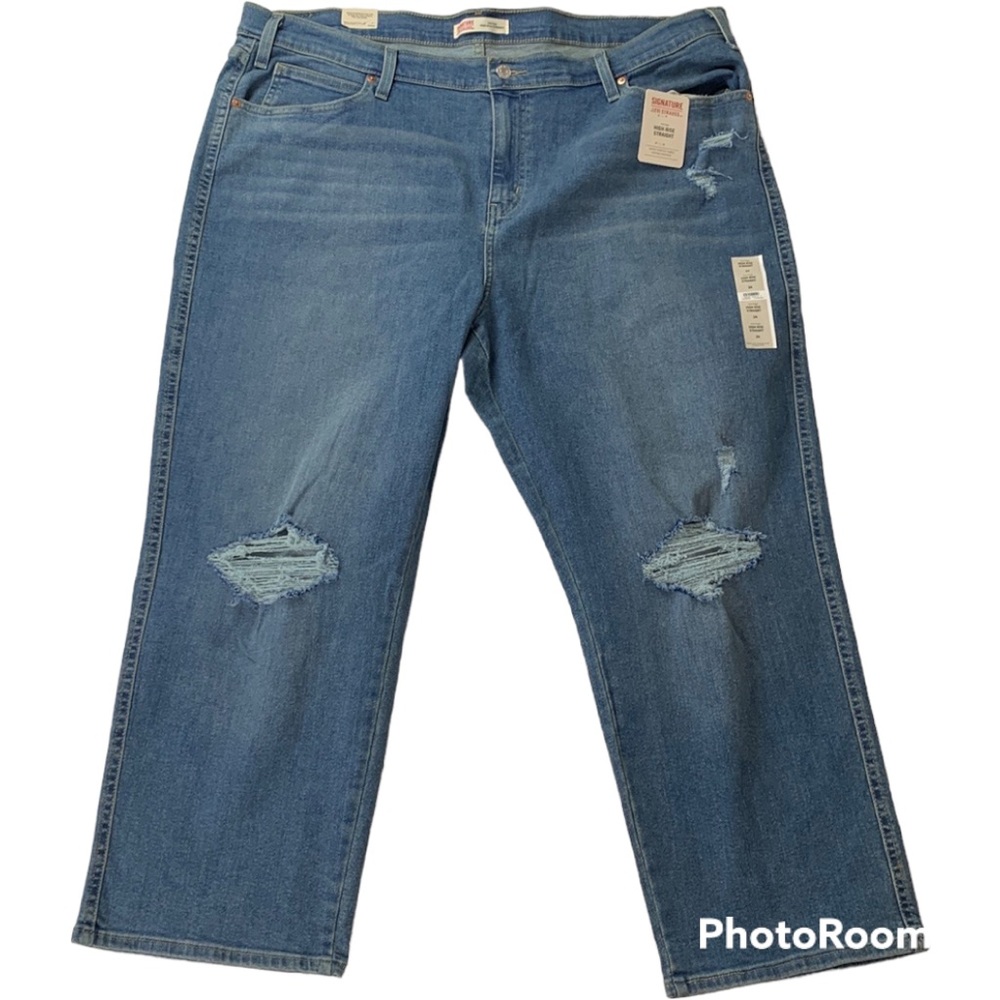 NWT Signature Levi’s High Rise Straight Jeans